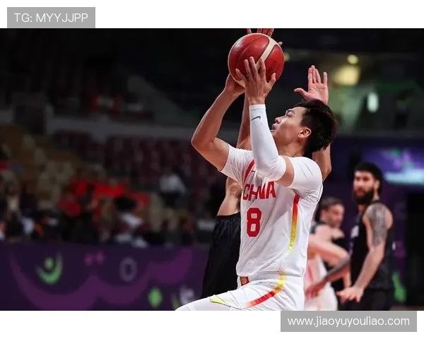 中国男篮力克澳大利亚挺进亚洲杯决赛，展现强劲实力与团队默契