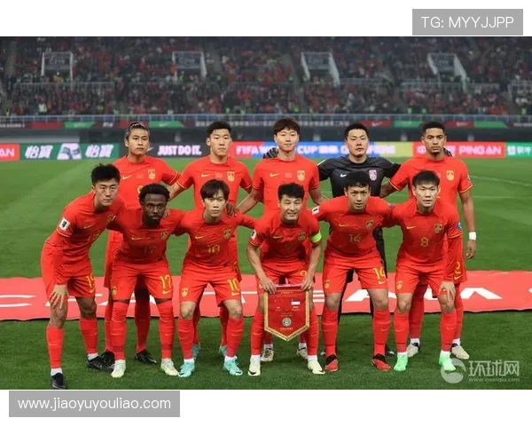 中国足球队备战世界杯预选赛 新任主帅目标带队突破历史性进展