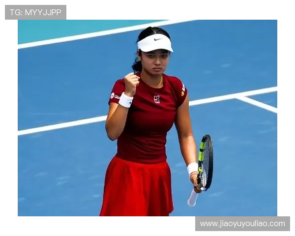 网球赛场风云再起 今年四大满贯冠军之争激烈异常 网球赛场风云再起 今年四大满贯冠军之争激烈异常