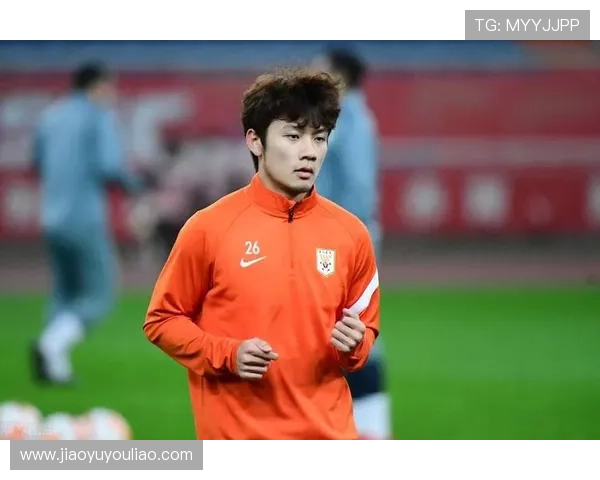 中国足球新赛季开战在即,联赛变革引发球迷热议与期待 中国足球新赛季开战在即,联赛变革引发球迷热议与期待