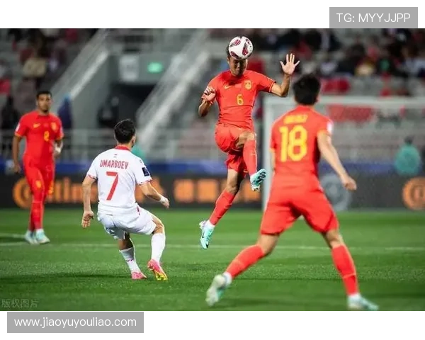 中国男足新帅亮相备战世预赛目标冲击出线重塑信心球队凝聚力迎接挑战 中国男足新帅亮相备战世预赛目标冲击出线重塑信心球队凝聚力迎接挑战