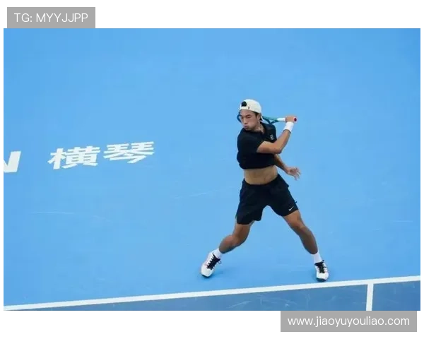 新赛季网球巡回赛激战正酣名将新星同场竞逐荣耀世界积分争夺白热化 新赛季网球巡回赛激战正酣名将新星同场竞逐荣耀世界积分争夺白热化